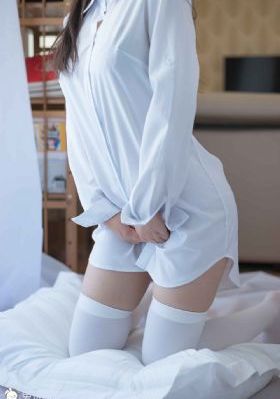 APP比基尼丰满美女裸体艺术_超清免费在线播放