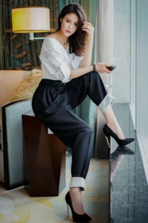 极品粉嫩小仙女高潮喷水久久爱_剧情片电影全集观看