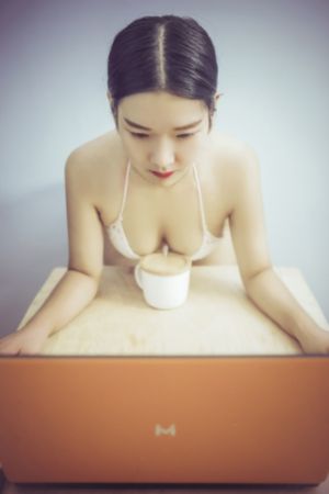 亚洲码在线观看_全集在线观看